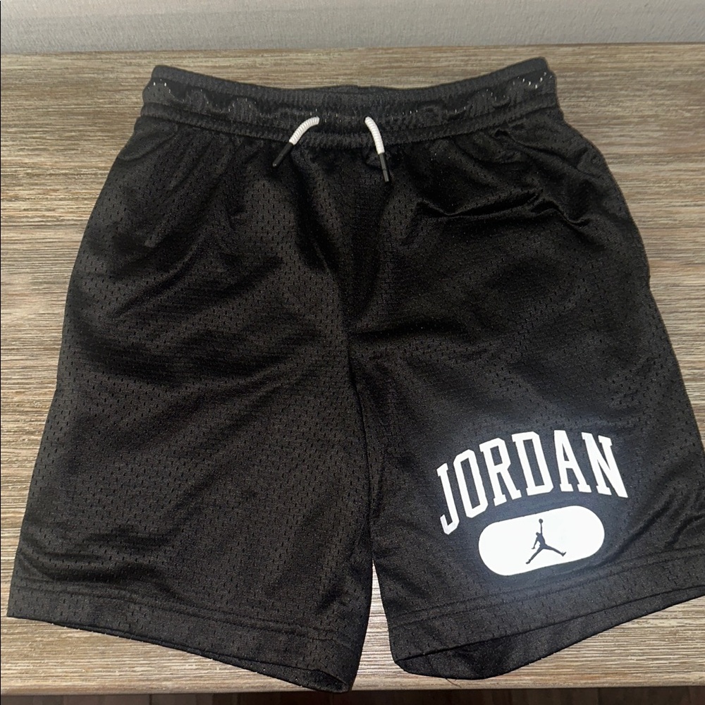 Boys Jordan Mesh Shorts SZ MED NWOT
